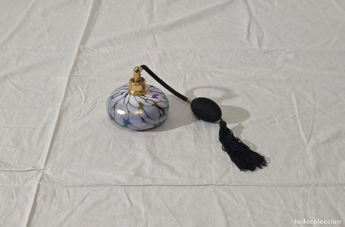 Miniaturas de perfumes antiguos: Perfumero con pera de goma en vidrio artesanal