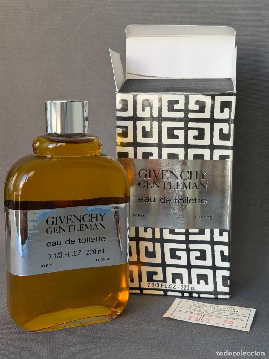 Miniatures of antique perfumes: Vintage Givenchy Gentleman , eau de toilette , 220 cc. ref. 7227 , 1970s.