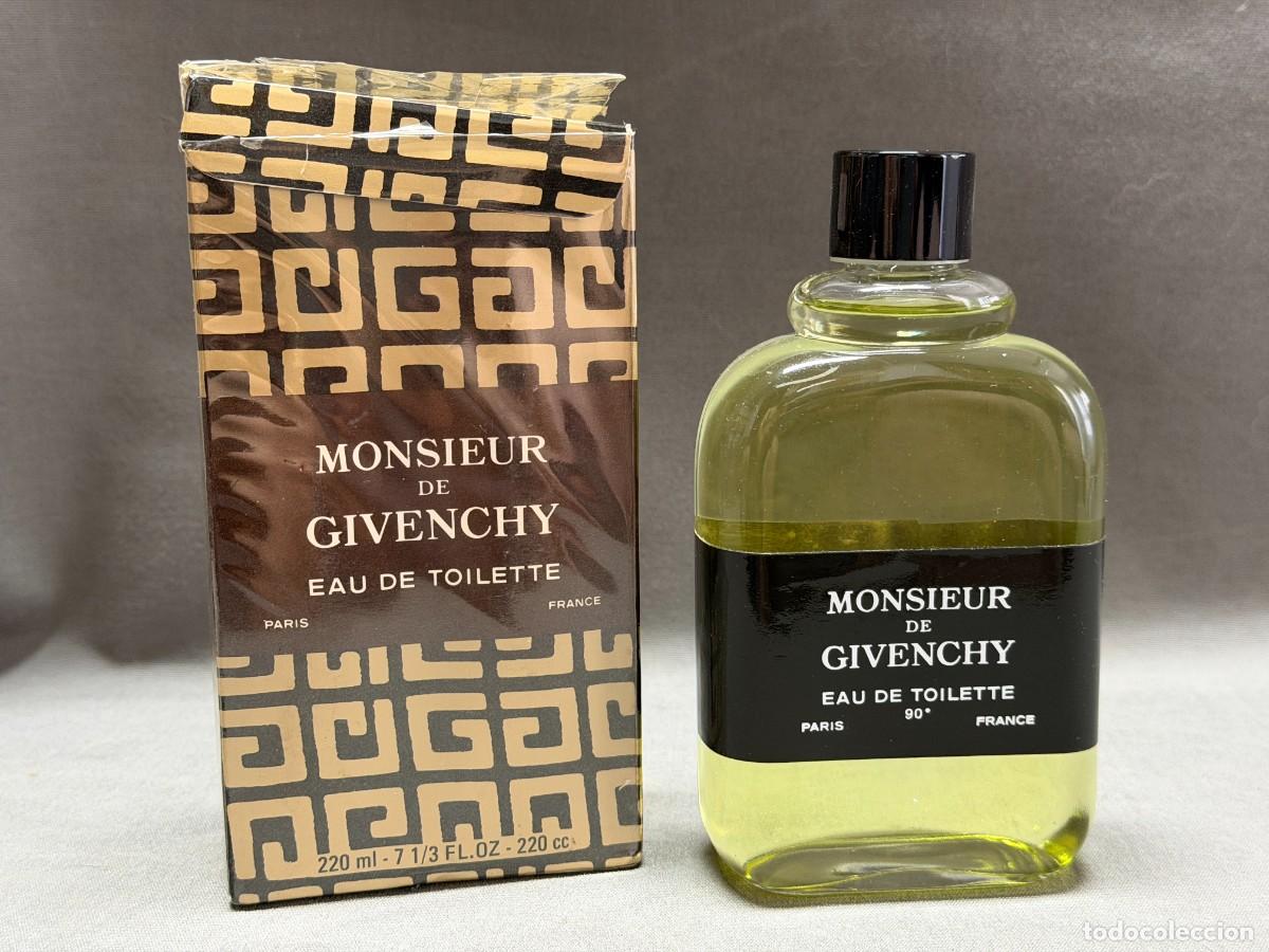 Miniatures of antique perfumes: Vintage Monsieur de Givenchy , eau de toilette , 220cc. 7 1/3 oz. ref. 5207 , 1970s.