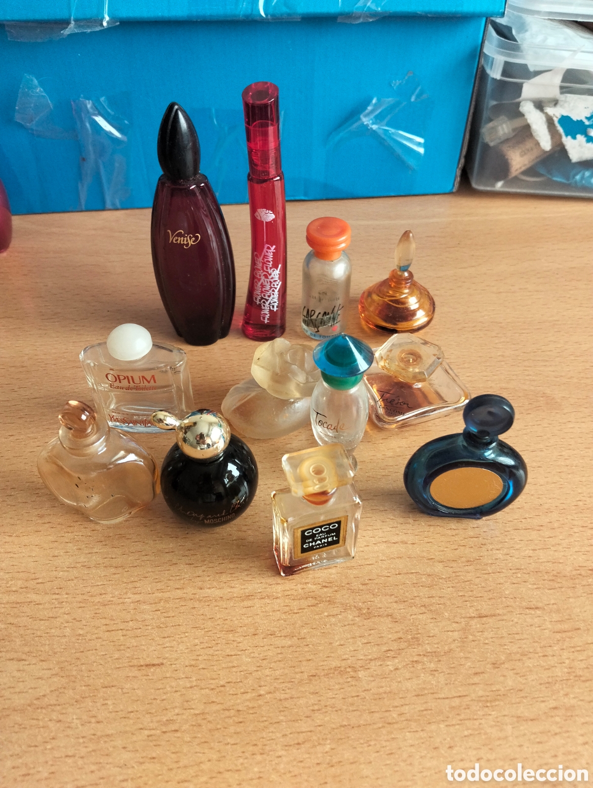 Miniaturas de perfumes antiguos: Colecci&oacute;n mini perfume de mujer
