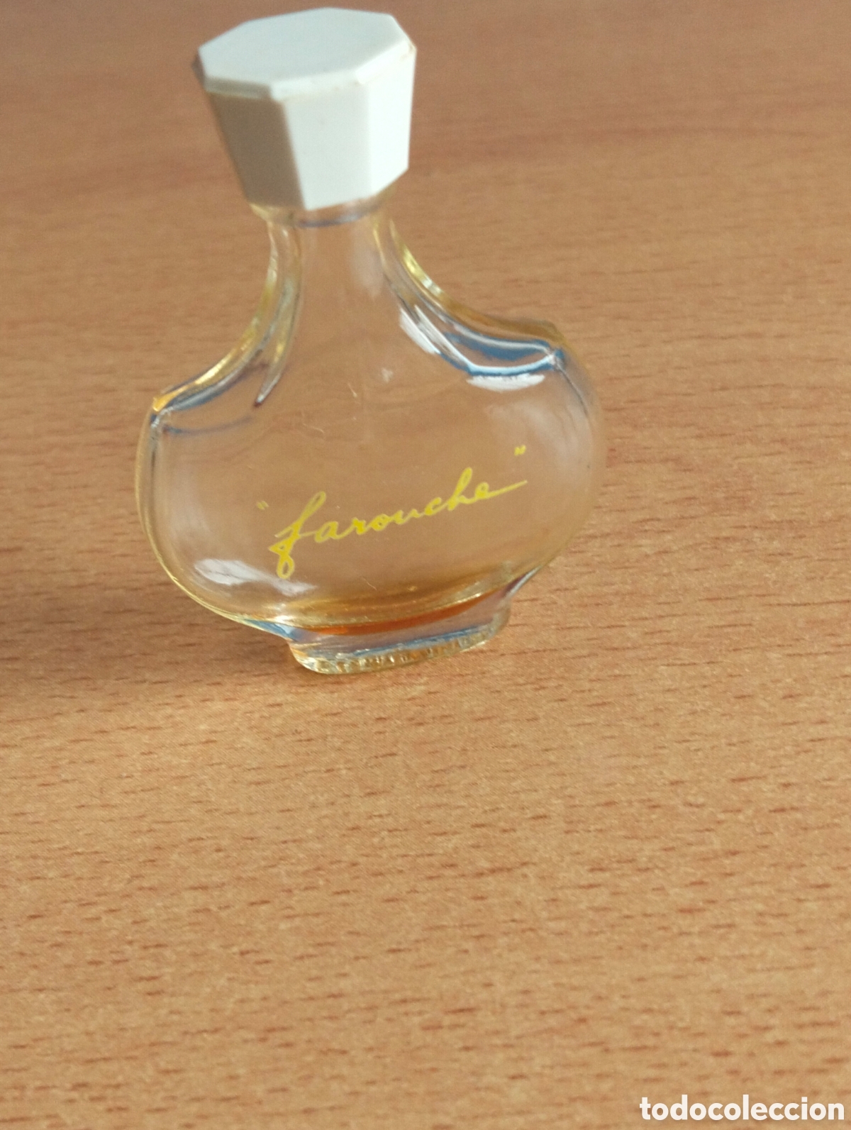 Miniaturas de perfumes antiguos: Farouche Nina ricci vintage frasco