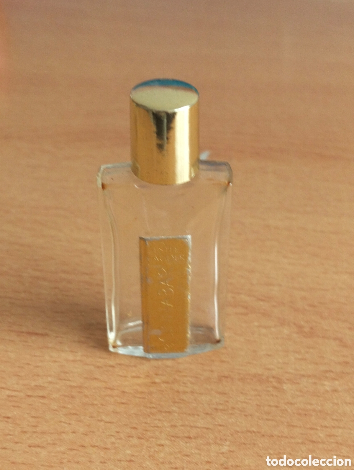 Miniaturas de perfumes antiguos: Frasco vintage cinnabar estee lauder