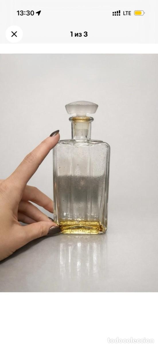 Miniaturas de perfumes antiguos: Houbigant Paris, frasco 16 cm con tap&oacute;n desconchado y residuos interiores