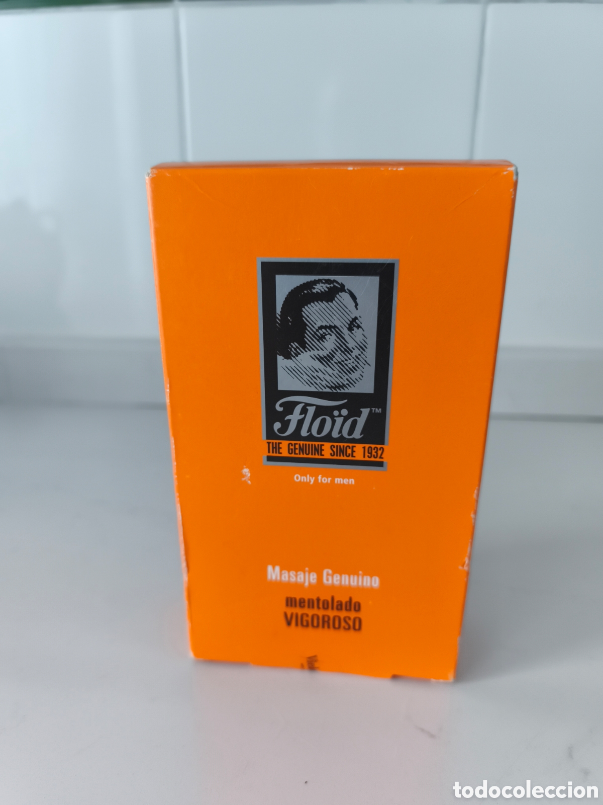 Miniaturas de perfumes antiguos: Antiguo masaje de afeitado Floid caja sin abrir, 150 ml en perfecto estado