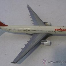Hobbys: AVION SWISSAIR - AIRBUS A330-200 (14CM APROX, 100G APROX, PEQUEÑO DESPERFECTO EN PINTURA)
