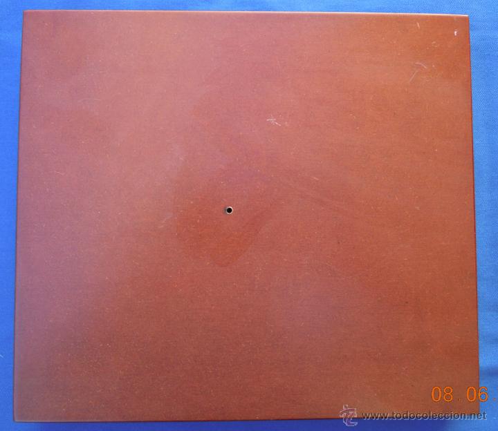 Hobbys: Peana de madera  de 25 cm. por 22,50 cm. - Foto 1
