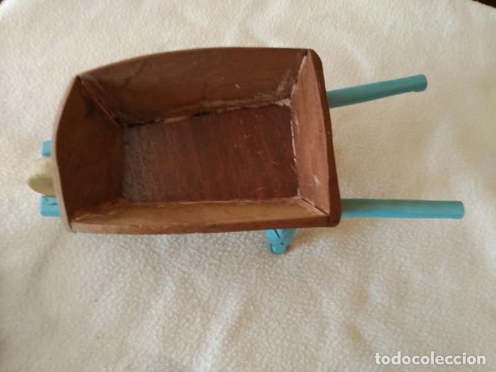 Hobbys: Carretilla de juguete de madera y chapa - Foto 1