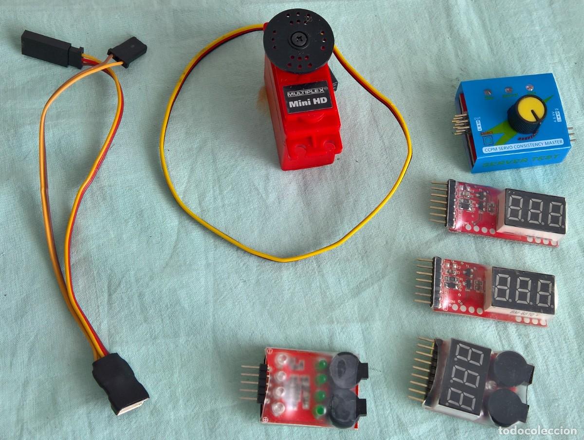 Hobbys: Servo , voltimetros,avisador acustico bateria, modulo prueba servos. - Foto 1