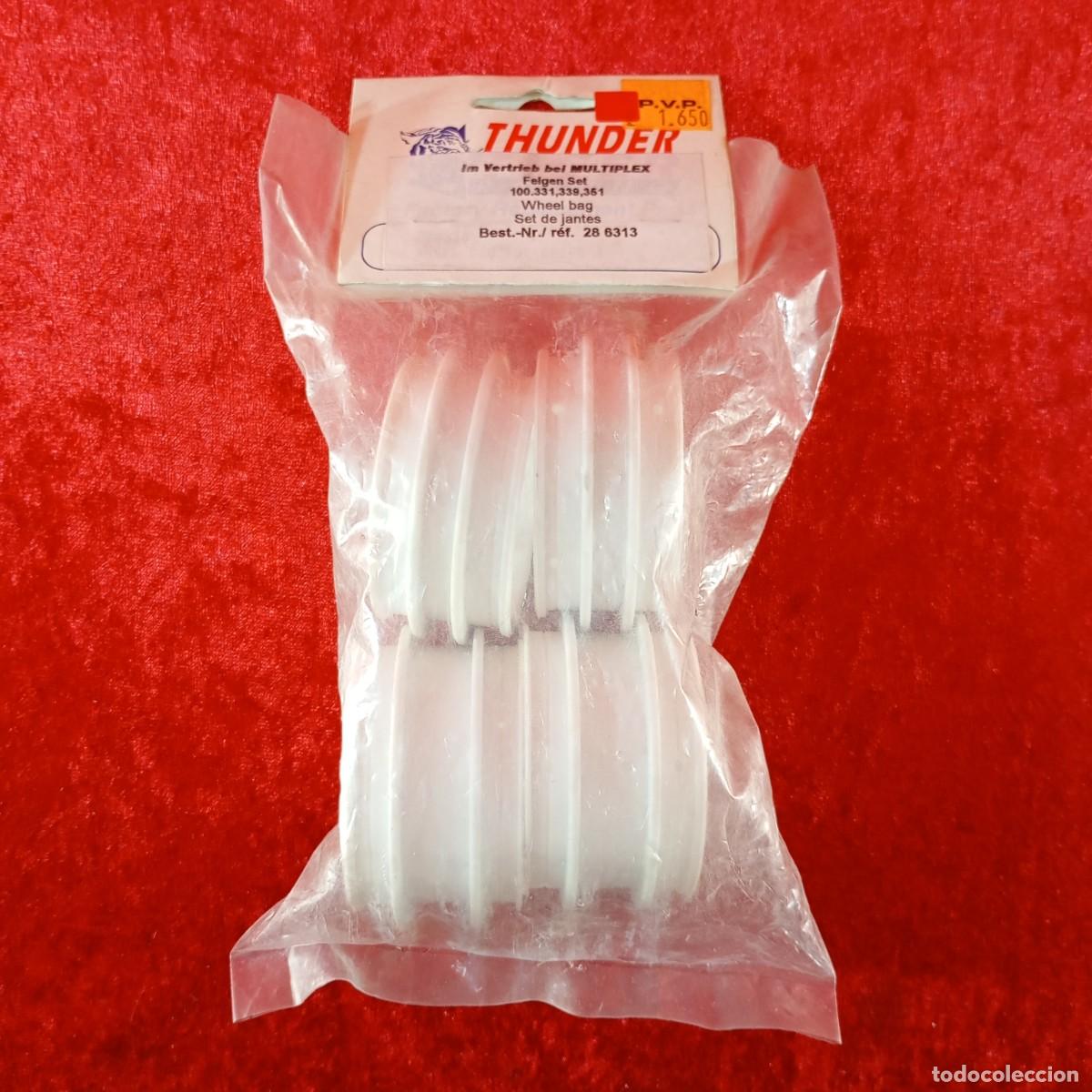 Hobbys: SET 4 LLANTAS BLANCAS - THUNDER TIGER RACING - REF. 28 6313 / 3288 - Foto 1