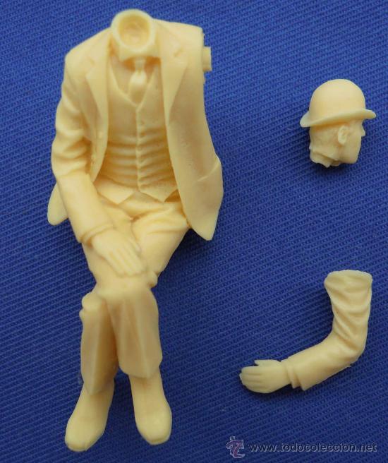 Hobbys: Figura sentada - Foto 1