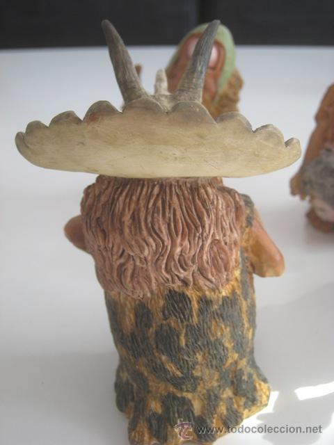 Hobbys: Juego de 5 primitivos en marmolina 9 cm. - Foto 5