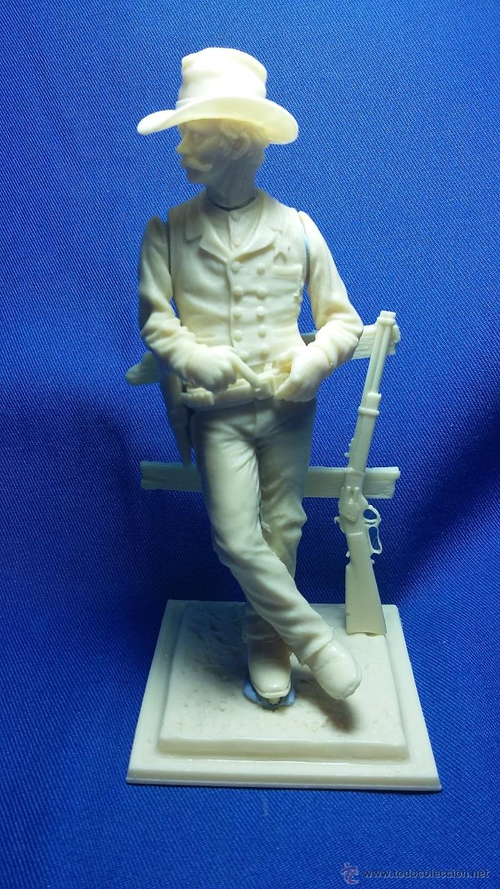 Hobbys: FIGURA DE SHERIFF EN RESINA 90MM - Foto 1