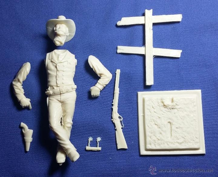Hobbys: FIGURA DE SHERIFF EN RESINA 90MM - Foto 3