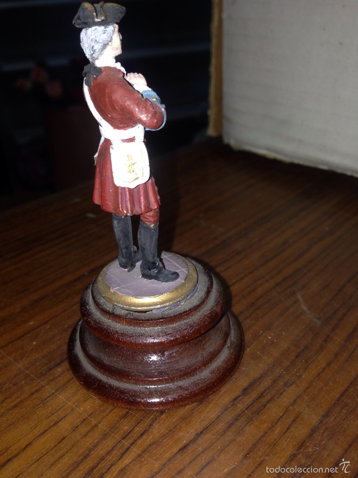Hobbys: Miniatura pintada a mano con peana - Foto 2