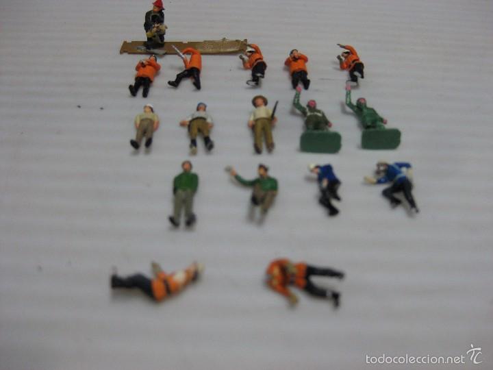 Hobbys: 17 BOMBEROS Y POLICIAS. - Foto 1