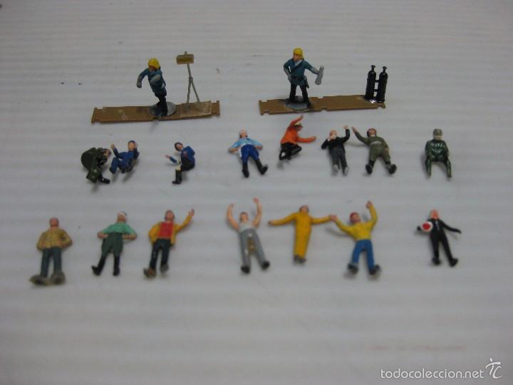 Hobbys: 17 FIGURAS VARIADAS - Foto 1