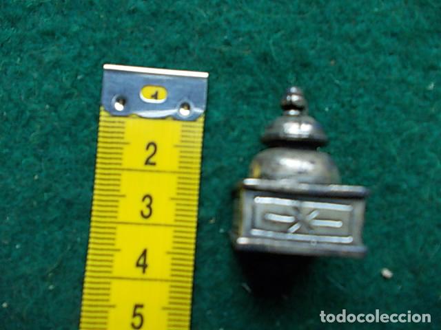 Hobbys: Miniatura de molinillo de metal plateado - Foto 2