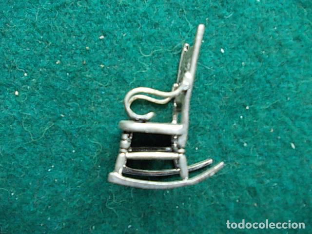 Hobbys: Miniatura de mecedora de  metal plateado - Foto 1
