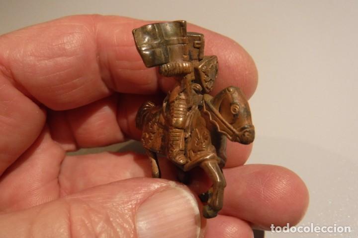 Hobbys: Guerrero medieval abanderado a caballo - Foto 2