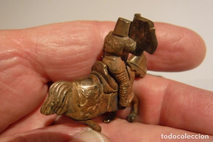 Hobbys: Guerrero medieval abanderado a caballo - Foto 3