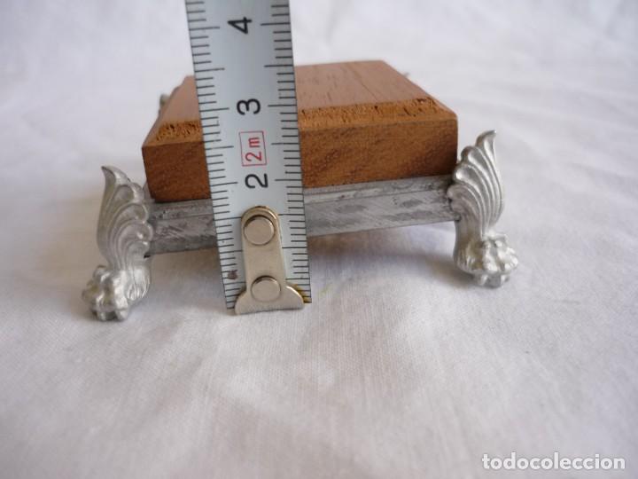 Hobbys: 6 peanas de madera con patas de plomo ornamentadas - Foto 5