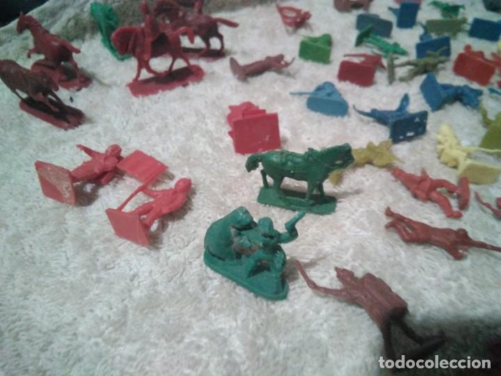 Hobbys: lote de figuritas en miniatura ( 100 aprox.) - Foto 8