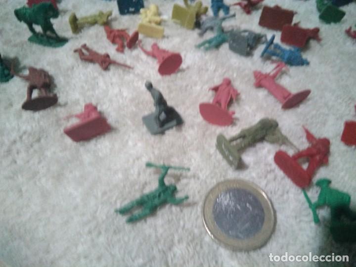 Hobbys: lote de figuritas en miniatura ( 100 aprox.) - Foto 11
