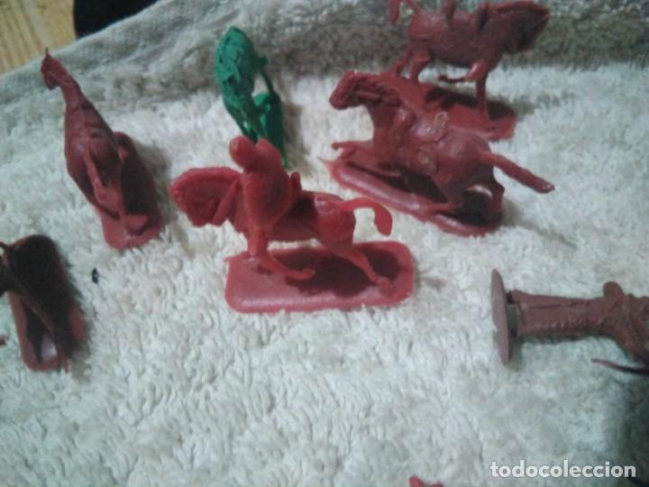 Hobbys: lote de figuritas en miniatura ( 100 aprox.) - Foto 13