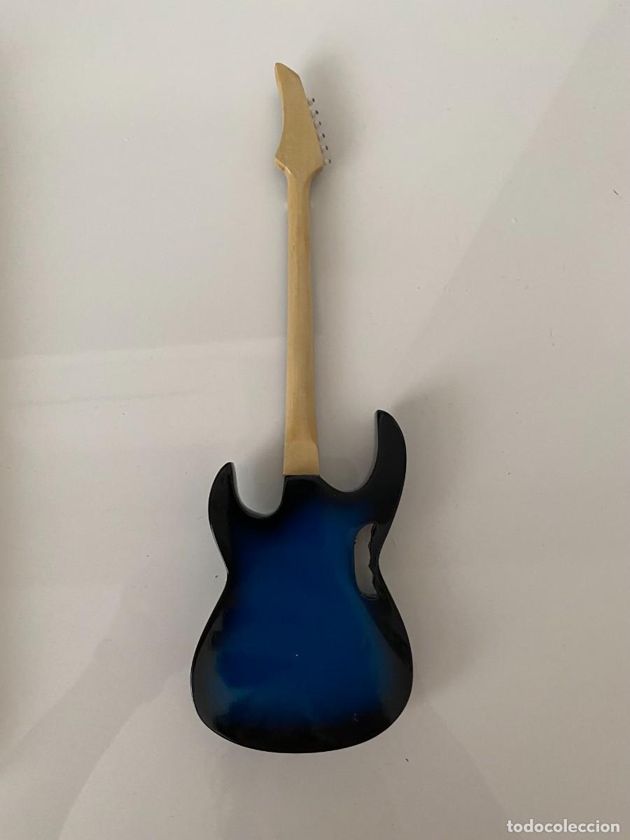 Hobbys: Guitarra de madera en miniatura - Foto 4