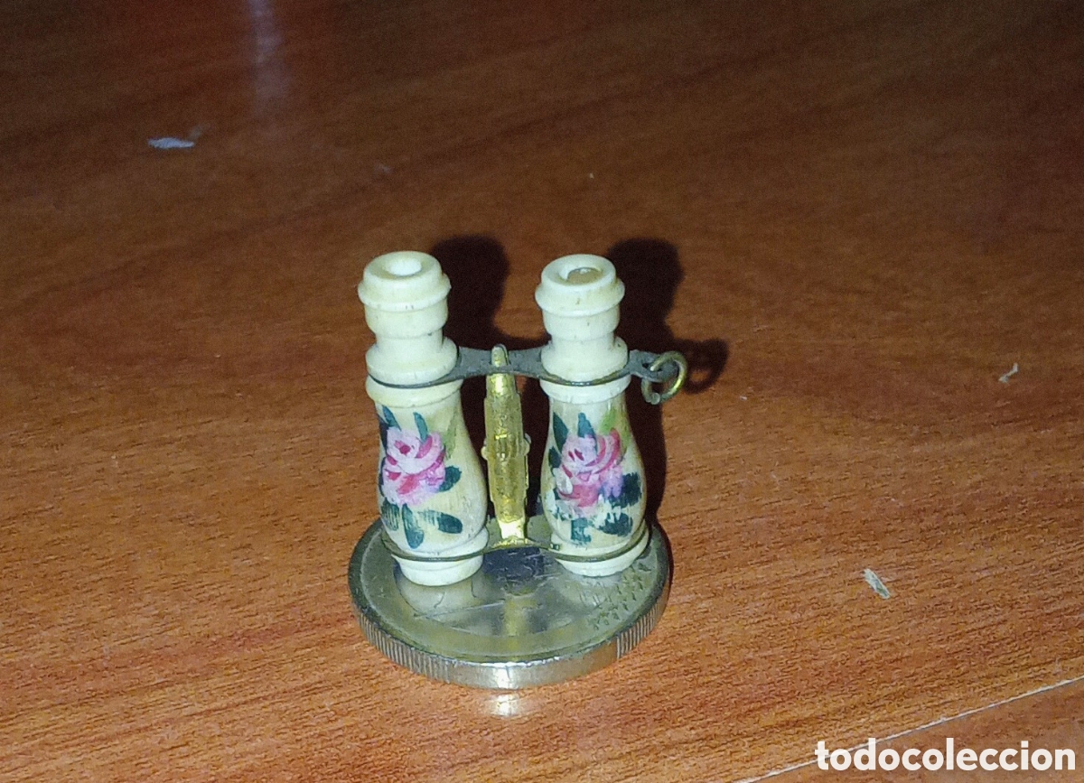 Hobbys: MINIATURA GEMELOS HUESO TALLADO A MANO CON DETALLES PINTURA A MANO
