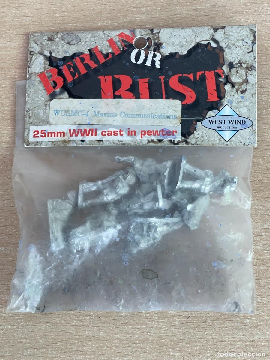 Hobbys: West Wind Berlin or Bust 25mm WWII WUSMC-4 Marine Communications 2&ordf;GM Soldados Marines Americanos