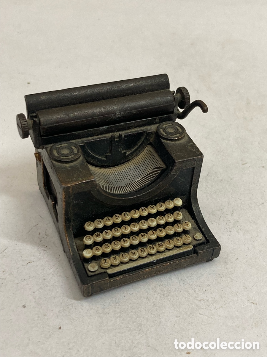 Hobbys: Miniatura m&aacute;quina de escribir Playme sacapuntas