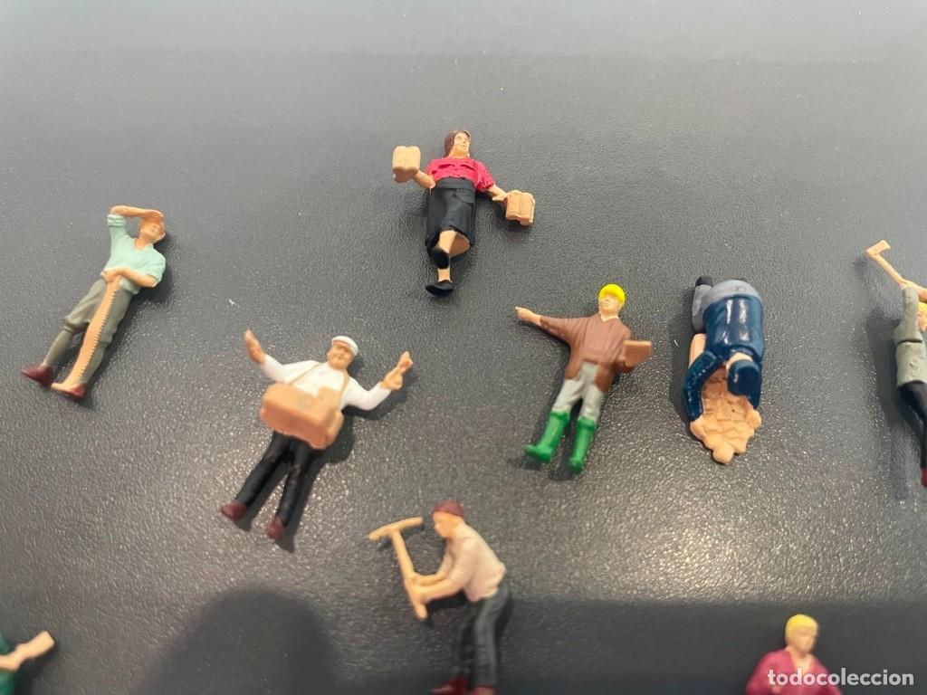Hobbys: Lote de 30 figuras Preiser escala HO - Foto 2