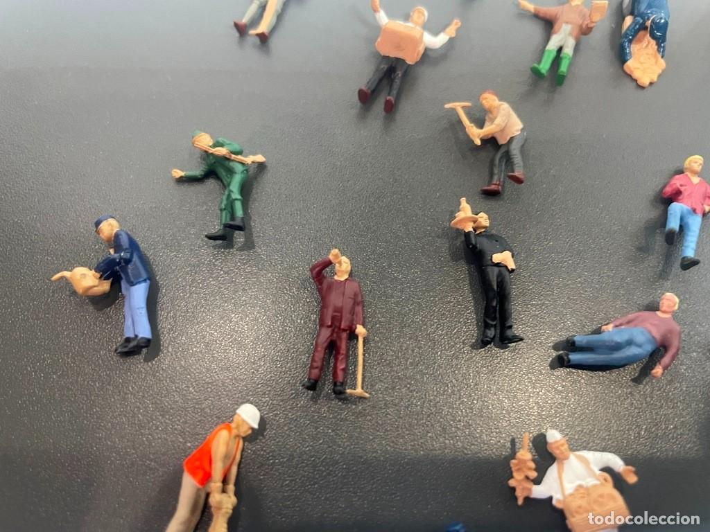 Hobbys: Lote de 30 figuras Preiser escala HO - Foto 3