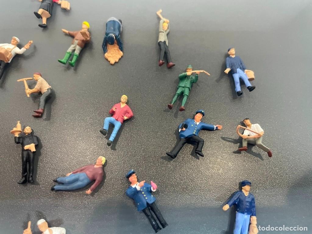 Hobbys: Lote de 30 figuras Preiser escala HO - Foto 4