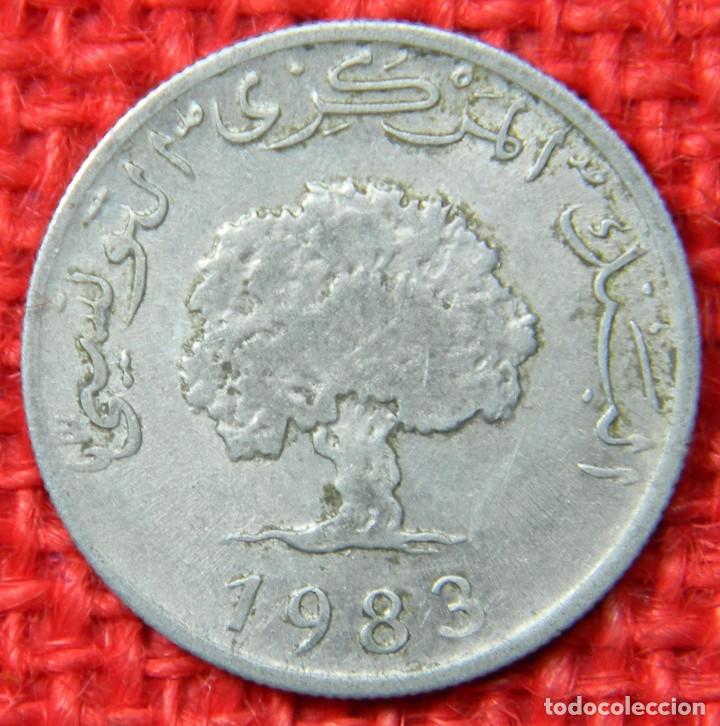 Monedas antiguas de &Aacute;frica: T&uacute;nez 5 millimes, 1983 - Foto 2