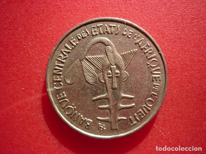 Monnaies anciennes d'Afrique: AFRICA DEL OESTE, 100 FRANCOS 1973