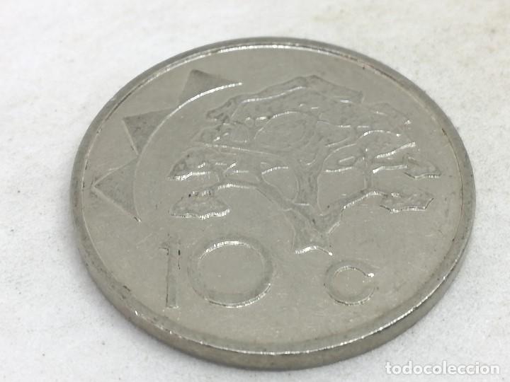Monedas antiguas de &Aacute;frica: Moneda 2002. 10 C&eacute;ntimos. Namibia. KM 2. MBC - Foto 2