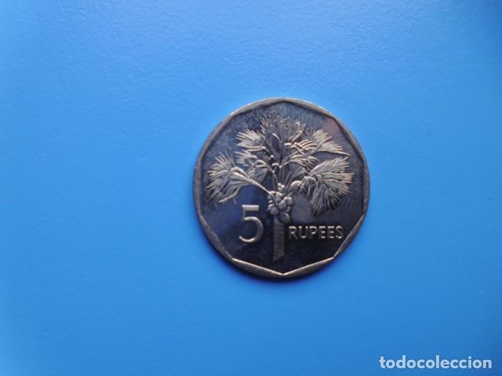 Monedas antiguas de &Aacute;frica: SEYCHELLES 5 RUPIAS 2007 - Foto 2
