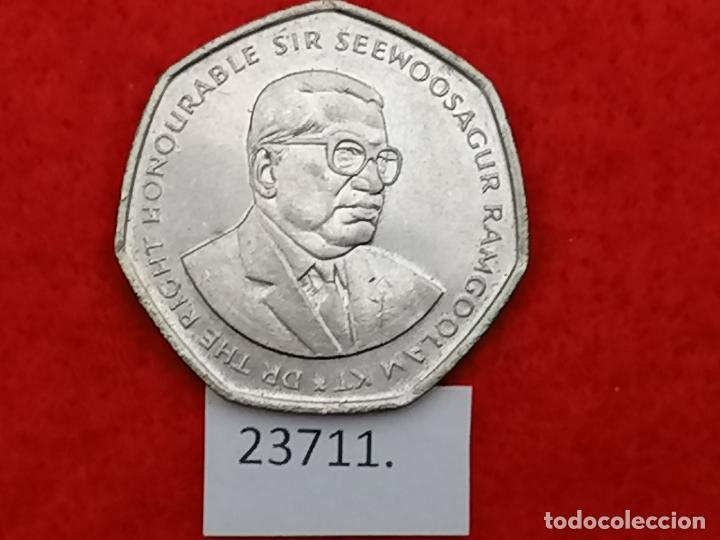 Monedas antiguas de &Aacute;frica: Mauricio 10 rupias 2000 - Foto 2