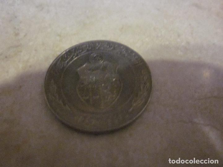 Alte M&uuml;nzen aus Afrika: MONEDA 1 DINAR TUNEZ 1997