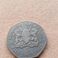 Monedas antiguas de África: KENYA. 5 CHELINES. AÑO 1985.. Lote 251402335