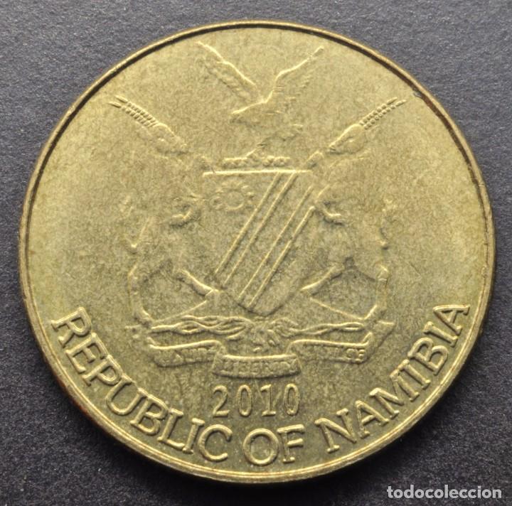 Monedas antiguas de &Aacute;frica: Namibia, 1 d&oacute;lar 2010 - Foto 1