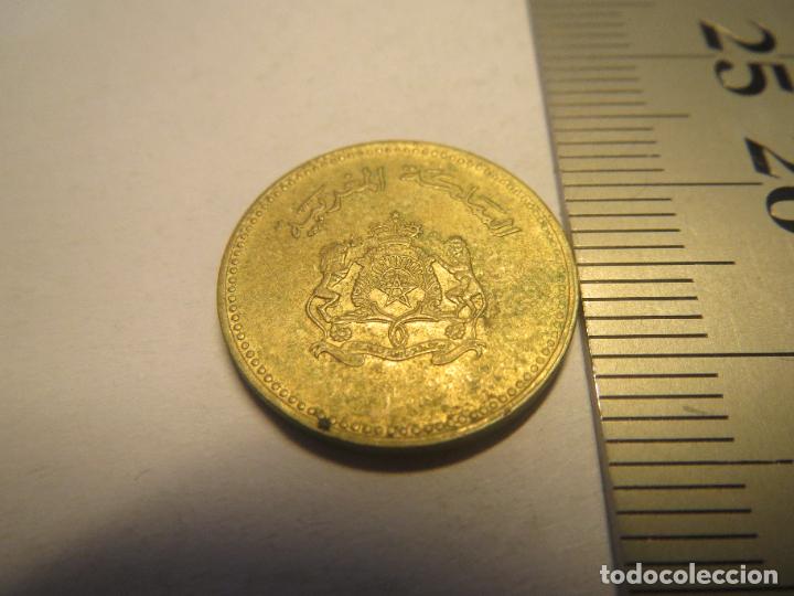 Monedas antiguas de &Aacute;frica: MONEDA 5 CENTIMOS DE DIRHAM 1987 1407 CENTIMES (1) - Foto 2
