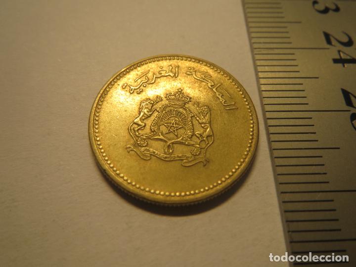 Monedas antiguas de &Aacute;frica: MONEDA 10 CENTIMOS DE DIRHAM 1987 1407 CENTIMES (5) - Foto 2