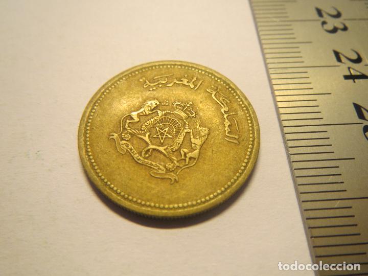 Monedas antiguas de &Aacute;frica: MONEDA 20 CENTIMOS DE DIRHAM 1987 1407 CENTIMES (4) - Foto 2