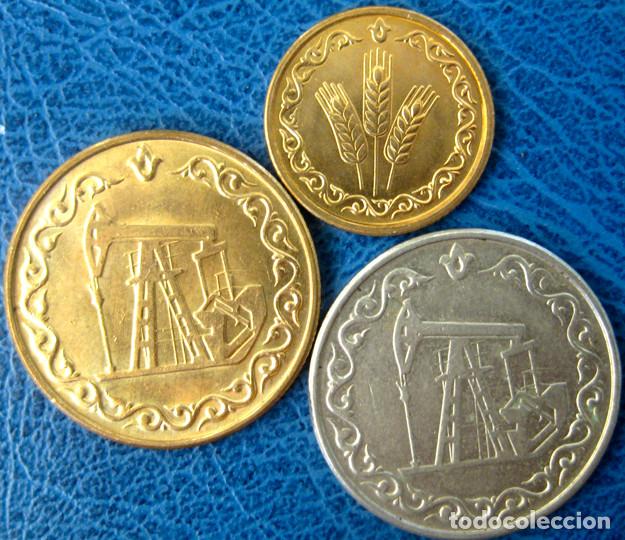 Monedas antiguas de &Aacute;frica: Tatarst&aacute;n, Set 3 monedas 1993, ''Recursos'': 1 K, 10 y 20 L./ Sin Circular?. Como la de las fotos.