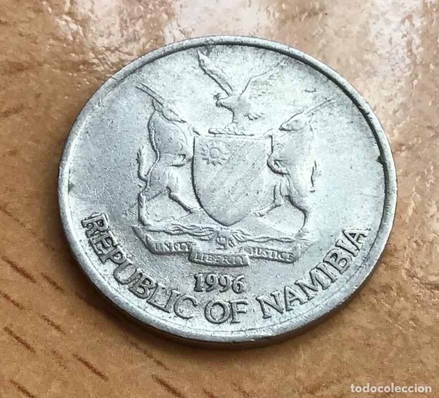 Monedas antiguas de &Aacute;frica: 10 centavos de Namibia. A&ntilde;o 1996 - Foto 2