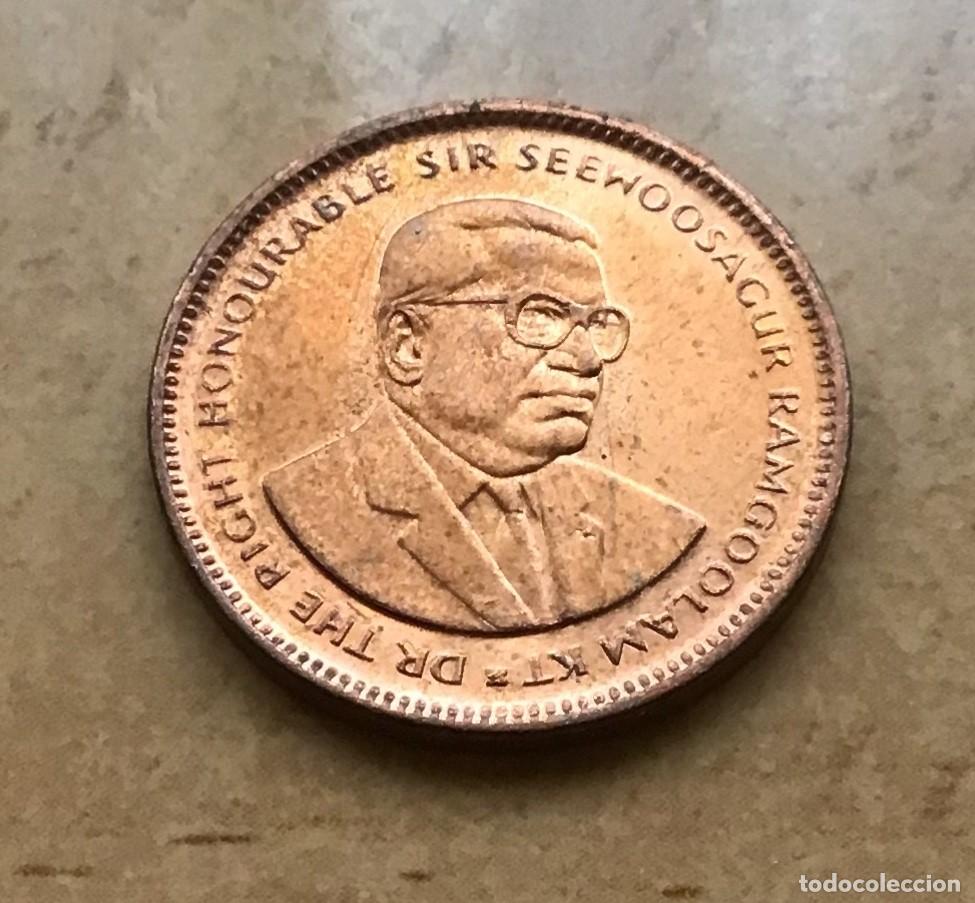 Monedas antiguas de &Aacute;frica: 5 centavos de Islas Mauricio. A&ntilde;o 2012 - Foto 2