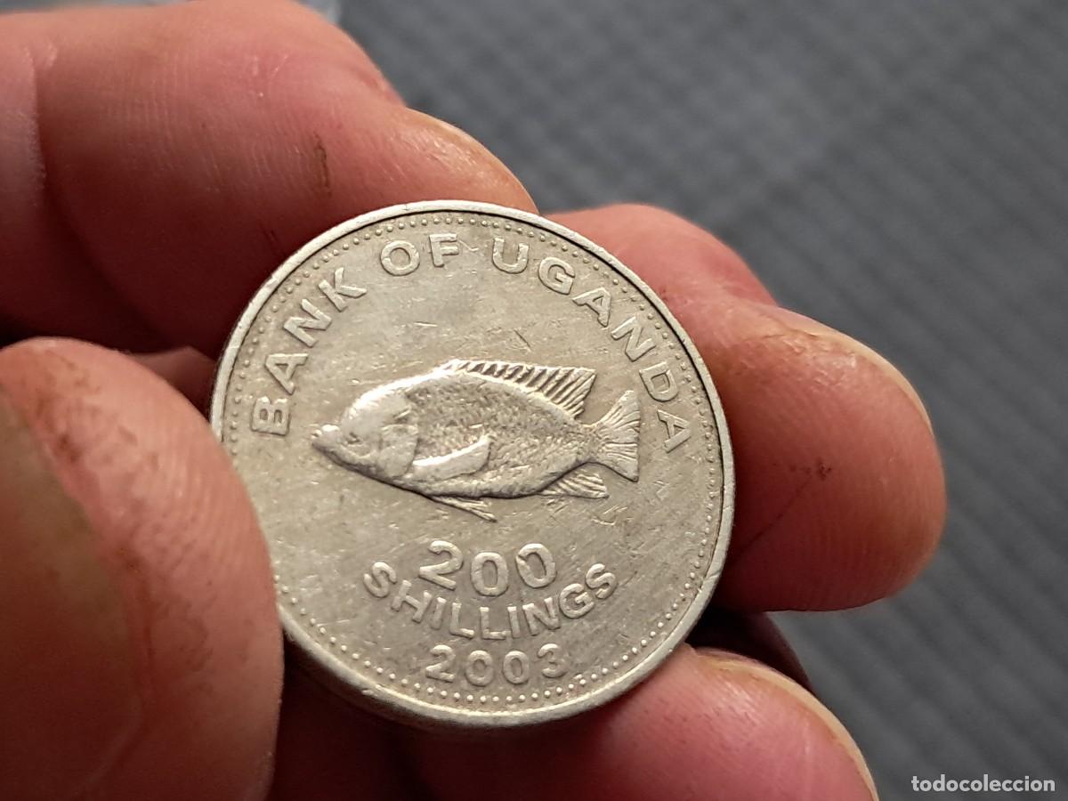 Monedas antiguas de &Aacute;frica: MONEDA DE UGANDA 200 CHELINES / SHILLINGS 2003 (no magn&eacute;tica) KM# 68, F.